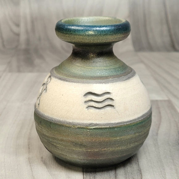 Christopher Matti Maui Hawaiian Petroglyph 2003 Raku Pottery Vase Art 4.25" - Picture 3 of 11